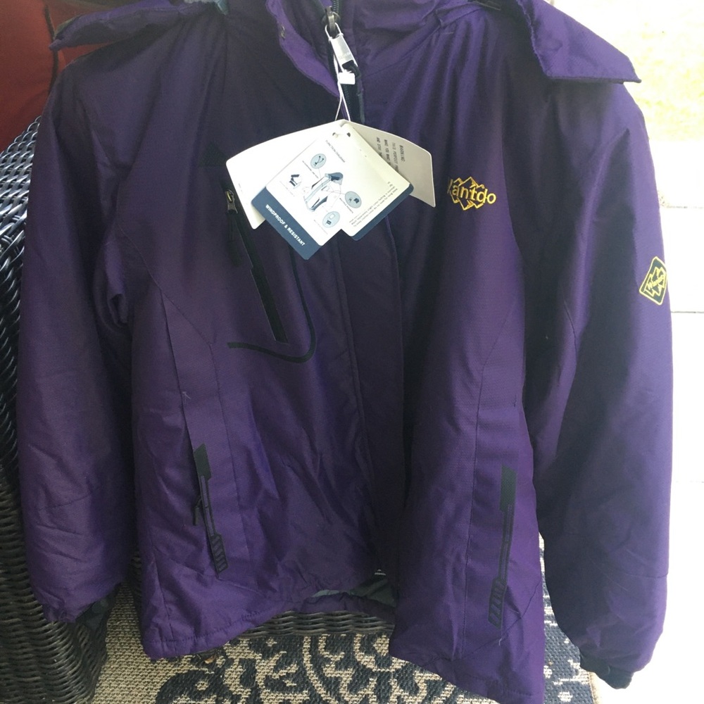 NWT Wantdo women’s ski jacket